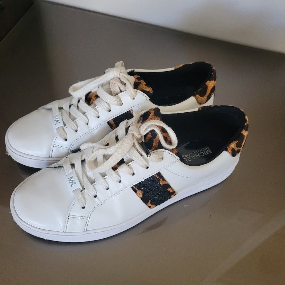 Michael Kors woman 7.5  sneakers - Picture 5 of 14